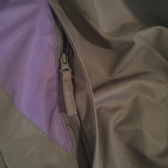 Washington Huskies wind breaker - Picture 5 of 9